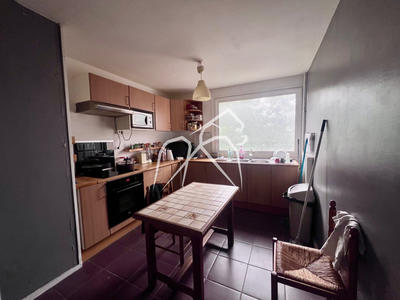 Appartement - 80 m² - 4 pièces