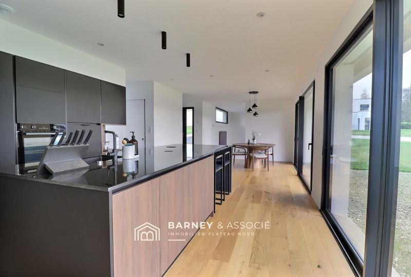 Maison contemporaine - 131 m² - 6 pièces