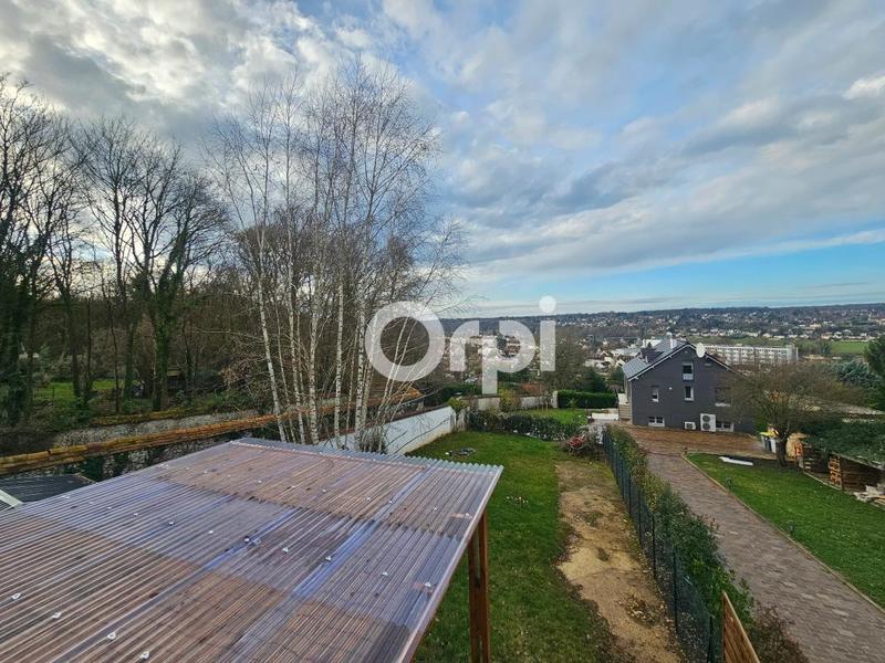 Maison - 93 m² - 4 pièces