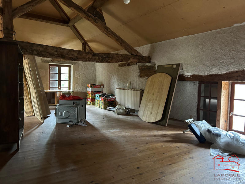 Maison - 200 m² - 6 pièces