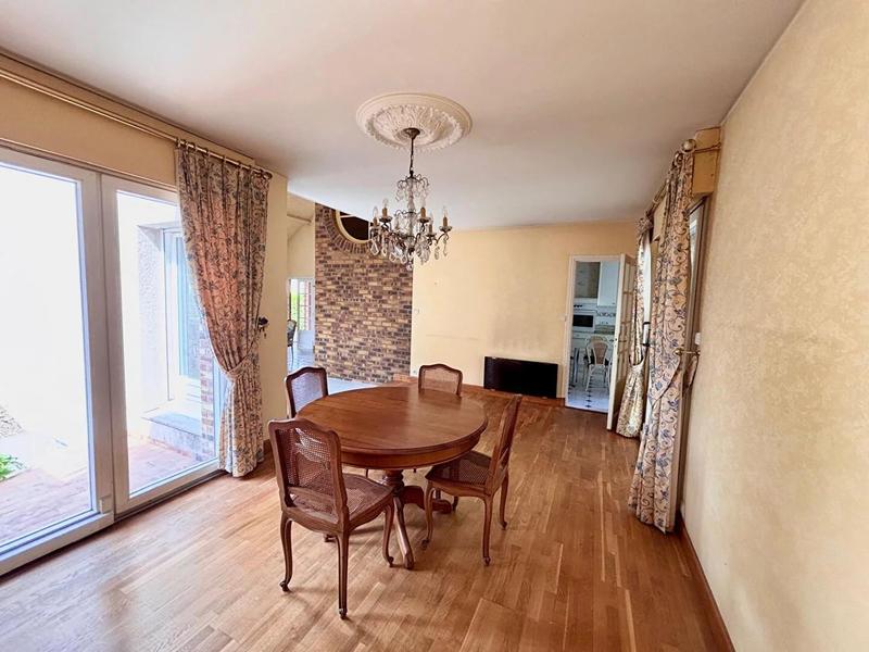 Maison - 152 m² - 5 pièces