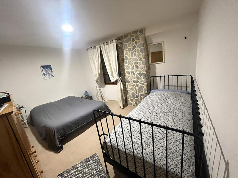 Maison - 220 m² - 6 pièces