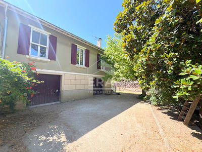 Maison - 94 m² - 4 pièces