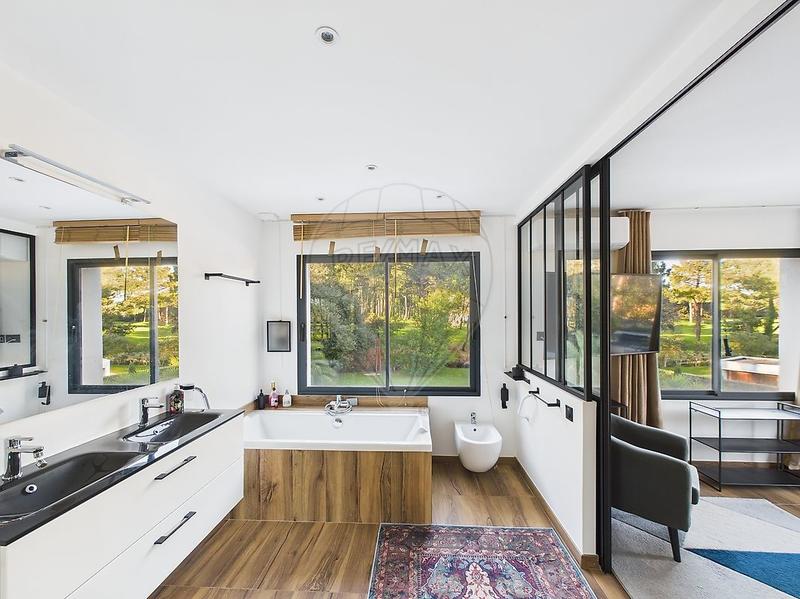 Maison - 185 m² - 7 pièces