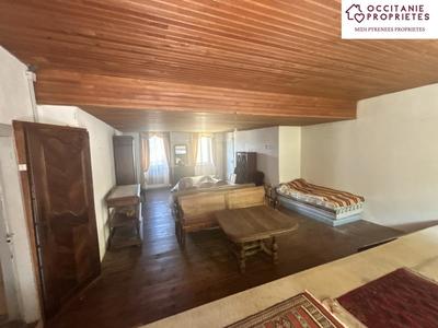 Maison - 200 m² - 7 pièces