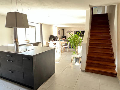 Maison - 164 m² - 5 pièces