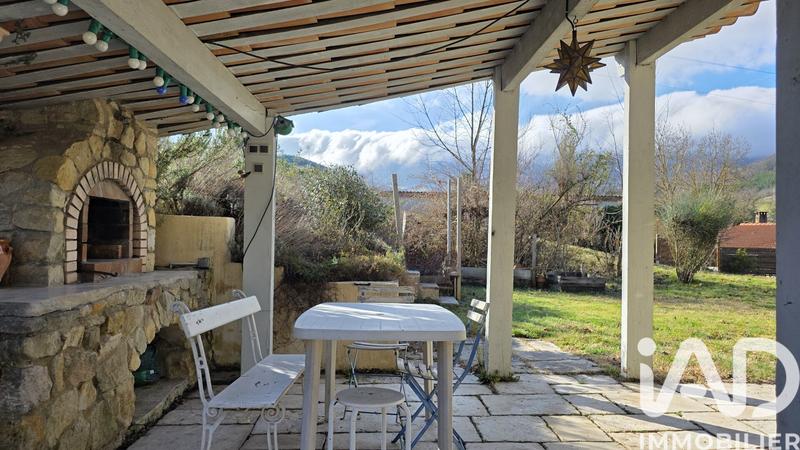 Maison - 158 m² - 8 pièces