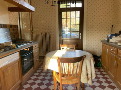 Maison - 185 m² - 7 pièces