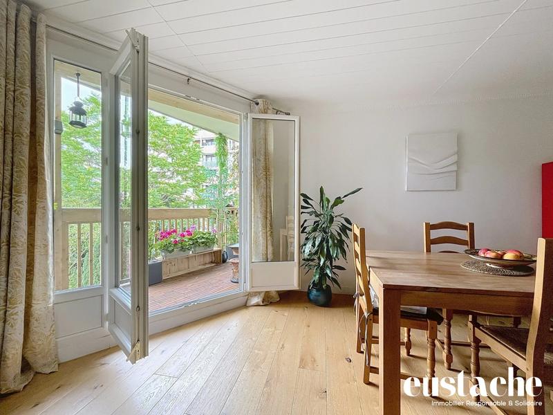 Appartement - 101 m² - 4 pièces