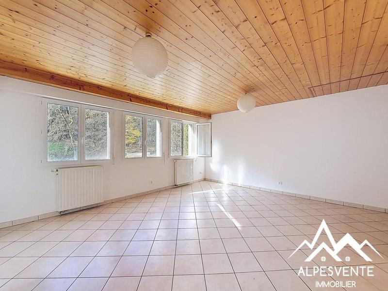 Appartement - 97 m² - 4 pièces