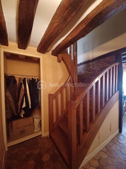 Moulin - 216 m² - 8 pièces