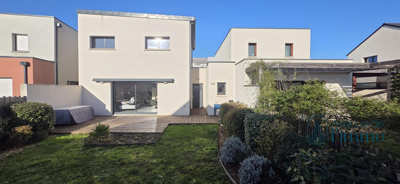 Maison contemporaine - 90 m² - 5 pièces