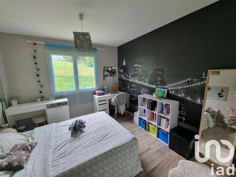 Maison - 180 m² - 7 pièces