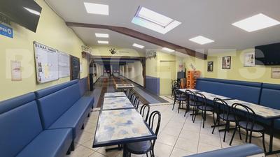 Maison - 400 m² - 5 pièces