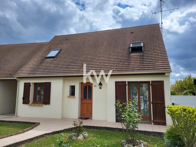 Maison - 99 m² - 5 pièces