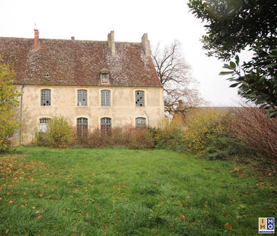 Maison ancienne - 348 m² - 13 pièces