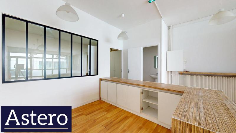 Local commercial - 72 m² - 2 pièces