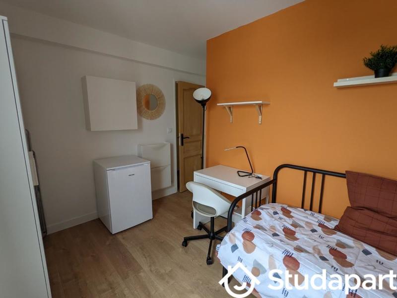 Chambre - 10 m² - 1 pièce