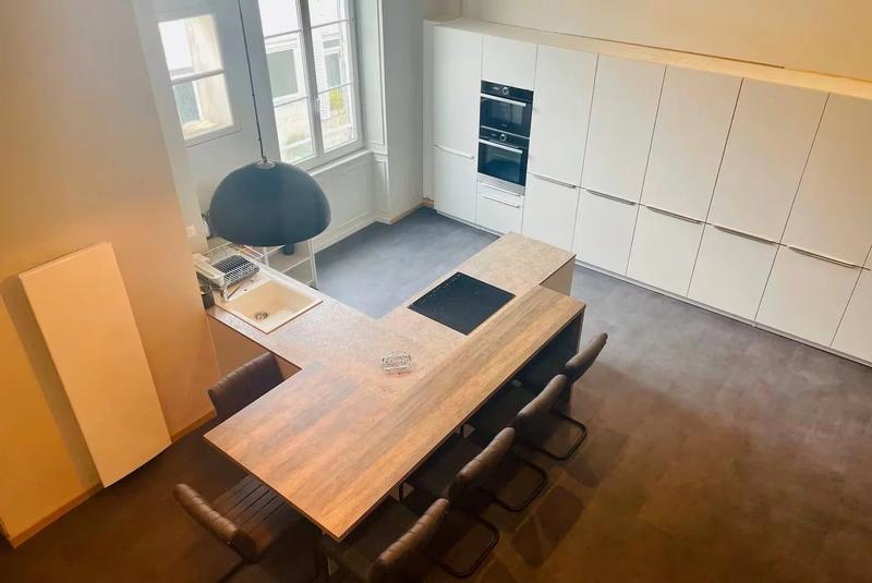 Appartement - 102 m² - 4 pièces