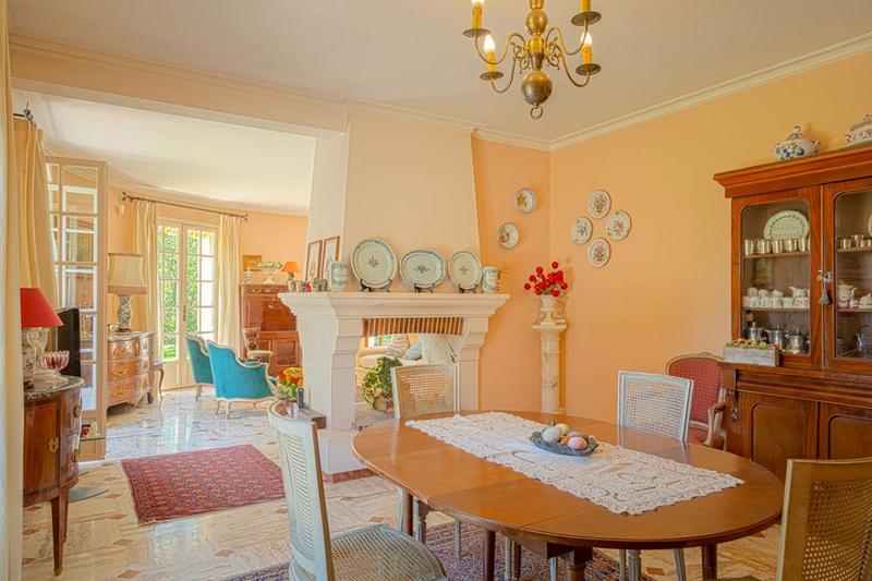 Maison - 206 m² - 6 pièces