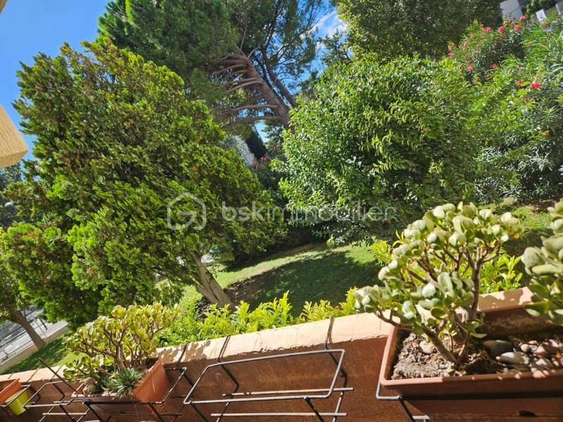 Appartement - 93 m² - 5 pièces