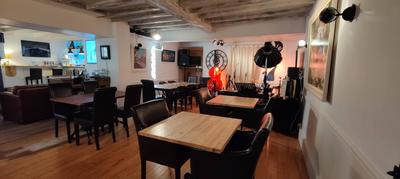 Maison - 315 m² - 11 pièces