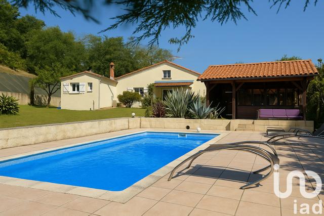 Maison - 145 m² - 6 pièces