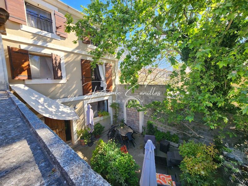 Villa - 245 m² - 12 pièces