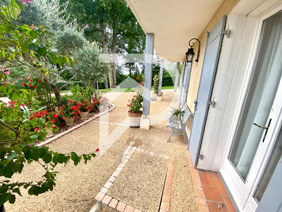 Maison - 138 m² - 8 pièces