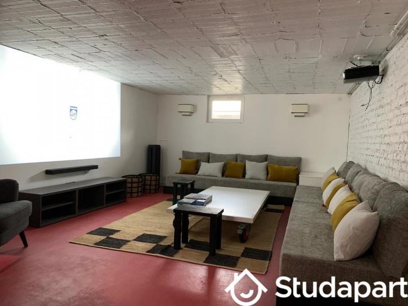 Chambre - 9 m² - 1 pièce