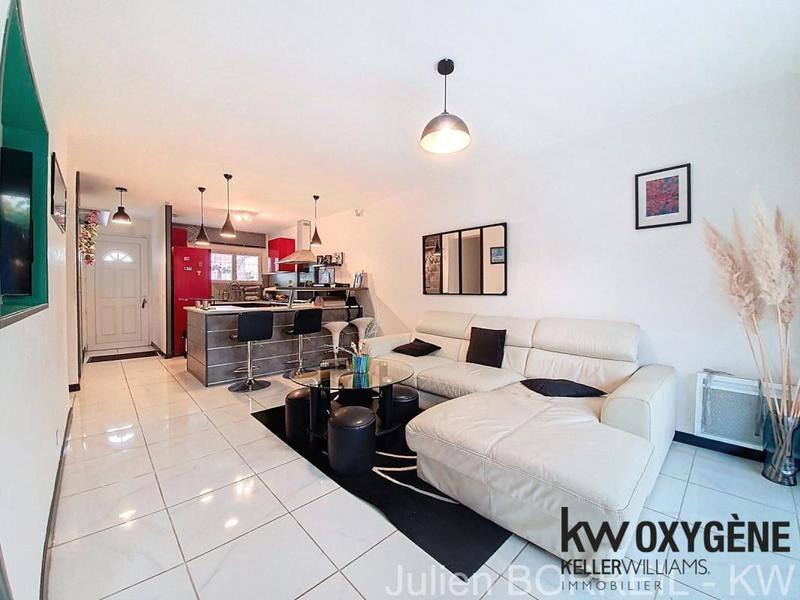 Maison - 90 m² - 4 pièces