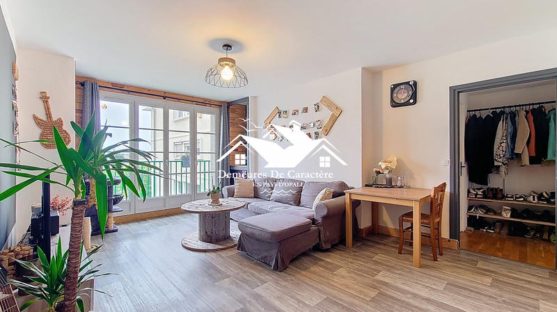 Appartement - 85 m² - 4 pièces