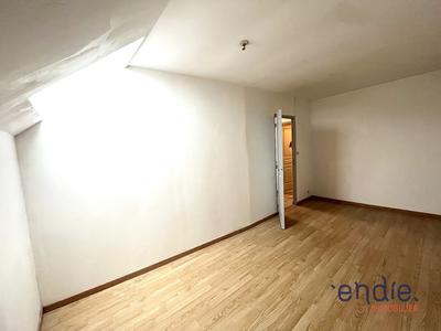 Appartement - 99 m² - 4 pièces
