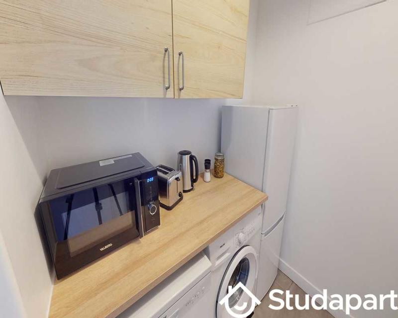 Chambre - 60 m² - 1 pièce