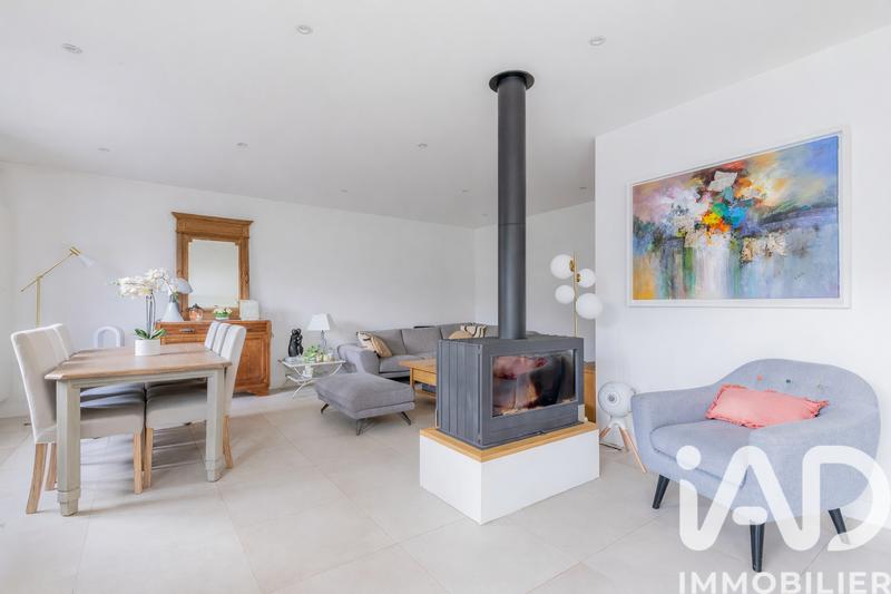 Maison - 200 m² - 7 pièces