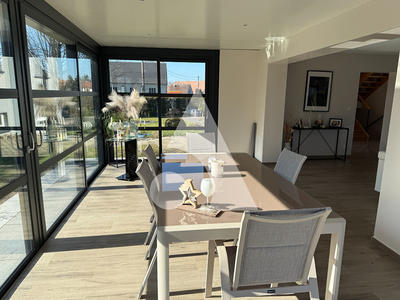 Villa - 185 m² - 6 pièces