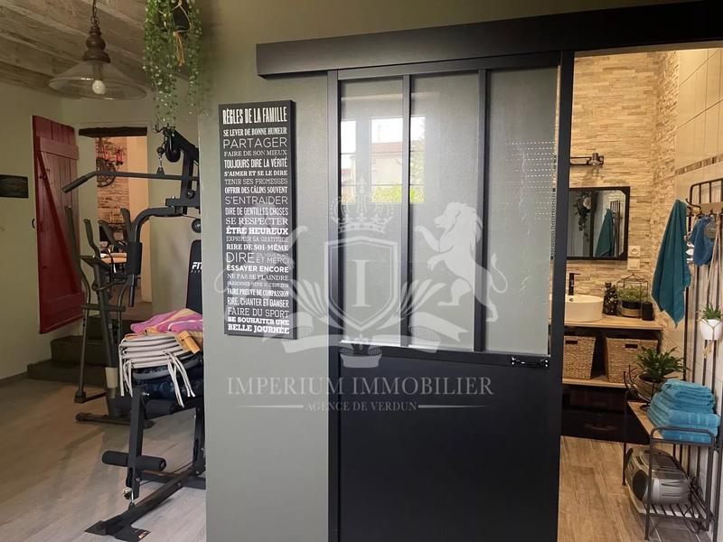 Maison - 210 m² - 8 pièces