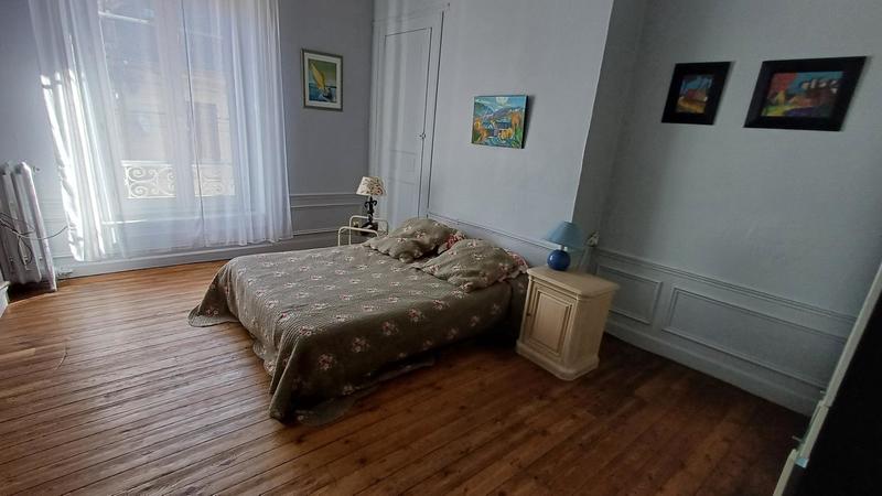 Maison - 218 m² - 7 pièces