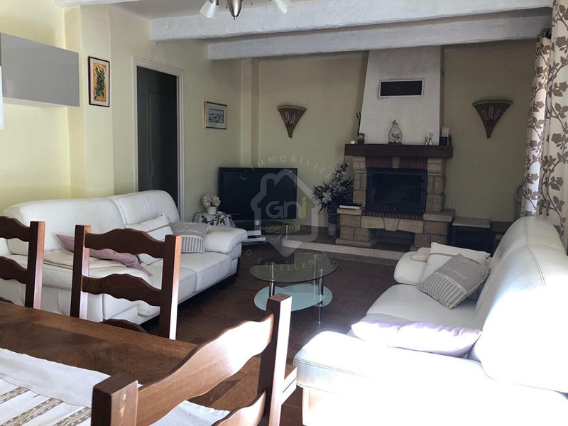 Maison - 160 m² - 6 pièces