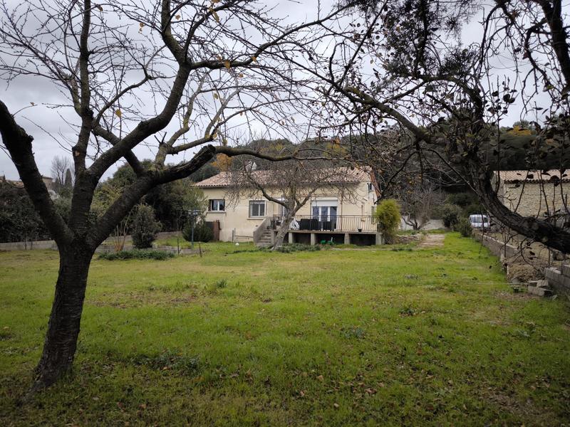 Terrain constructible - 750 m²