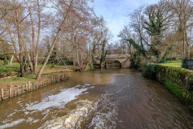 Moulin - 51 m² - 2 pièces