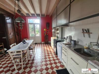 Propriété - 345 m² - 8 pièces
