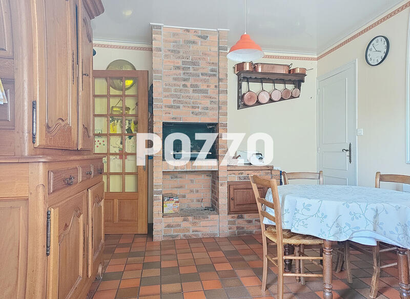 Maison - 193 m² - 8 pièces