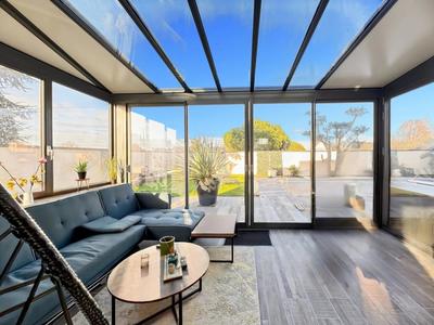 Maison - 168 m² - 7 pièces