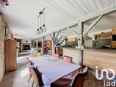 Maison - 226 m² - 6 pièces