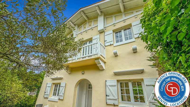 Maison - 160 m² - 6 pièces