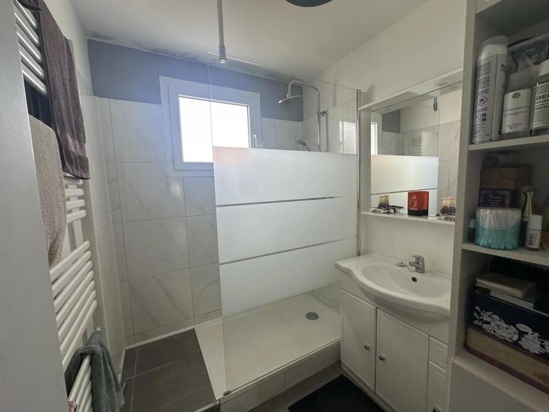 Appartement - 82 m² - 4 pièces