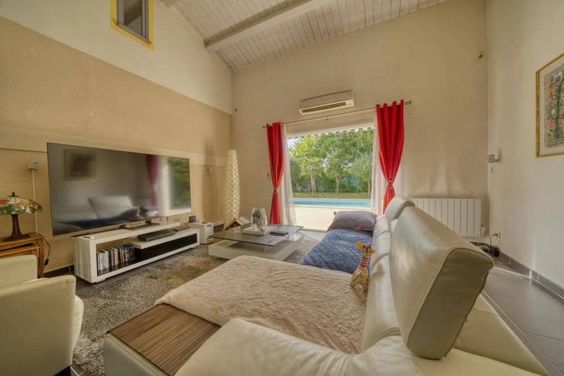 Maison - 180 m² - 7 pièces