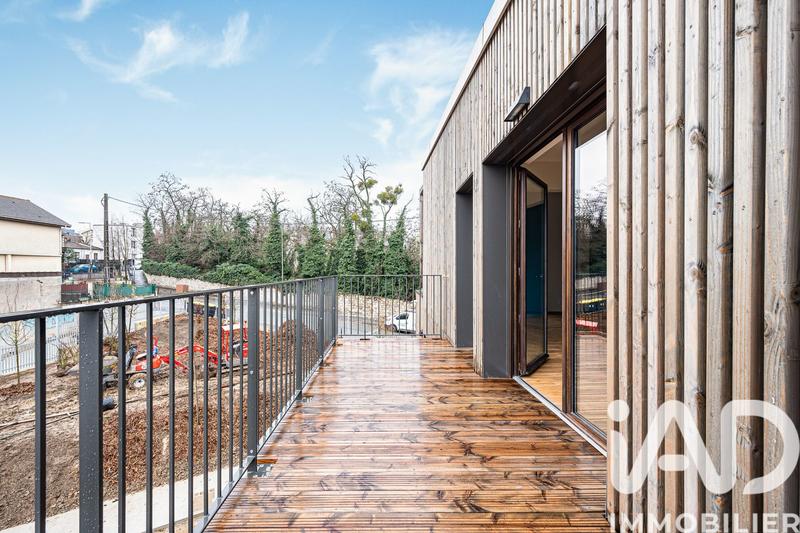 Appartement - 99 m² - 4 pièces