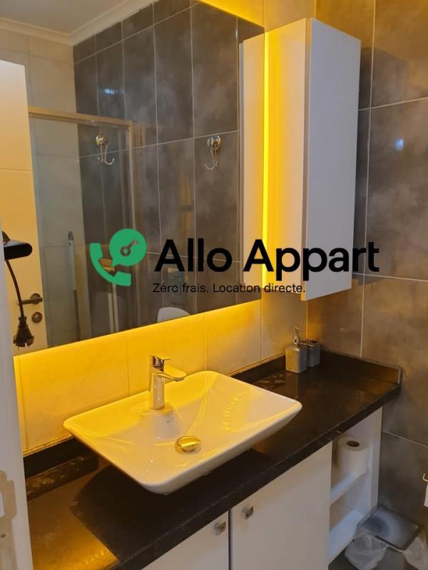 Studio - 30 m² - 1 pièce